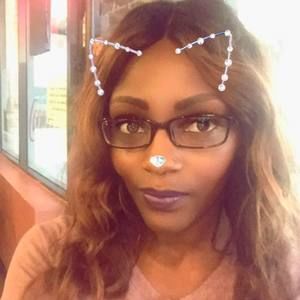 Meet your Posher, Perla